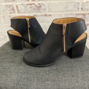 Soda Black Ankle Boots